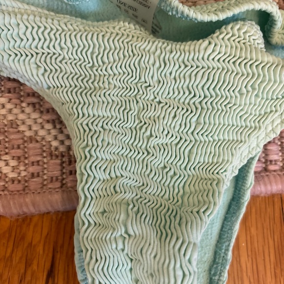Mint Ribbed Bikini Set - Picture 4 of 8